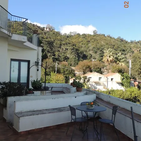 Casavacanze Residence Maia Volcani Acireale Quarto foto
